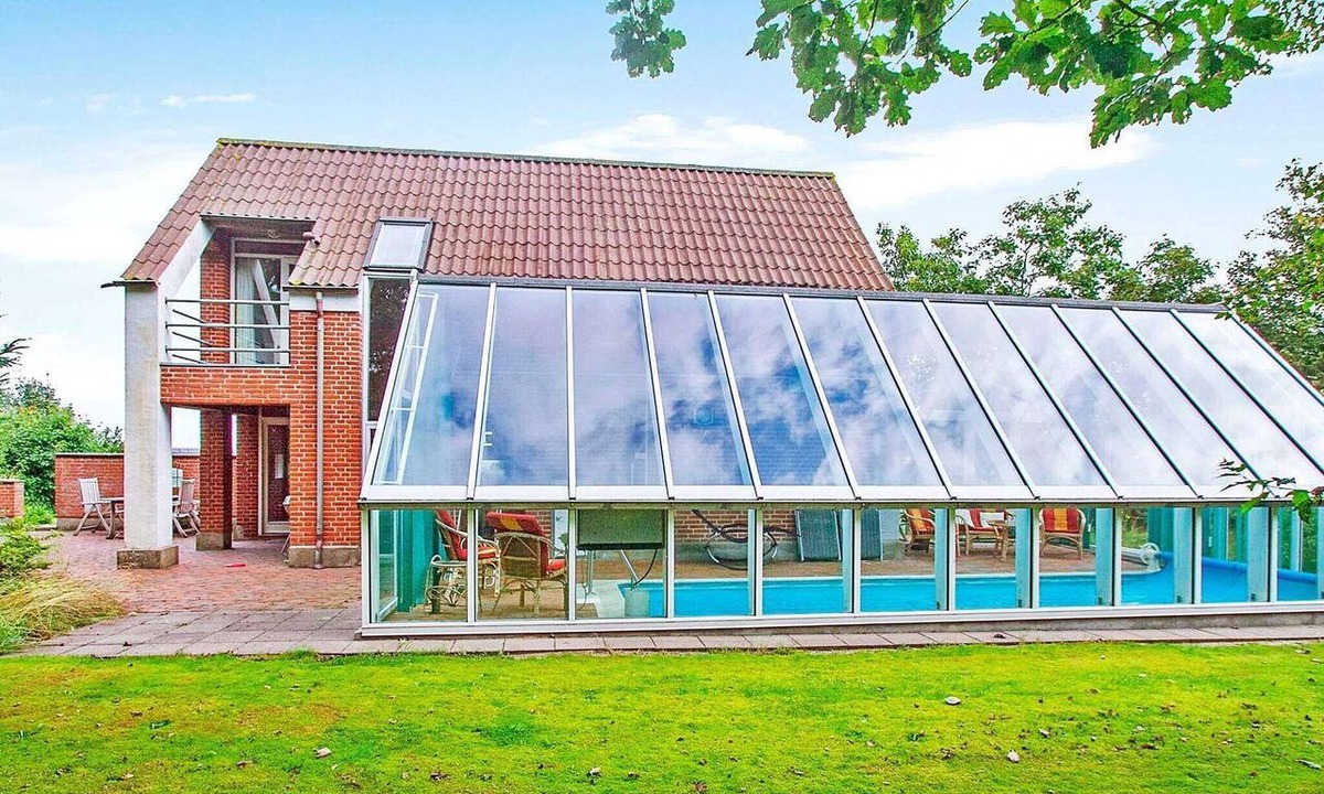 Hvalpsund House | 6 person holiday home in Farsø