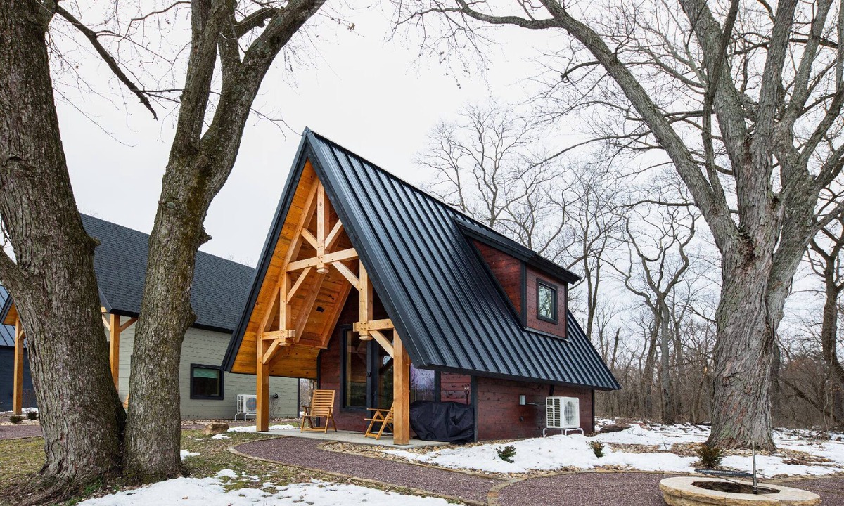 Laura House | #6 Shady Maple