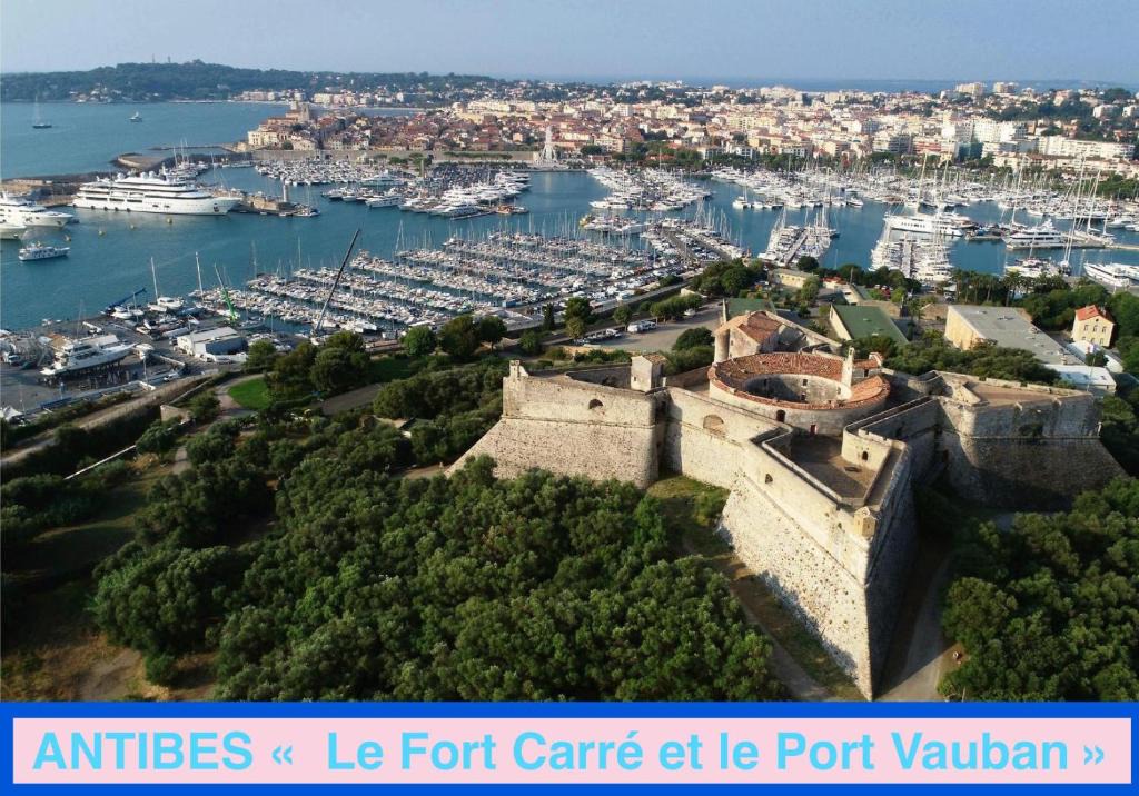 Antibes Old Town Apartment | 61 Place Nationale
