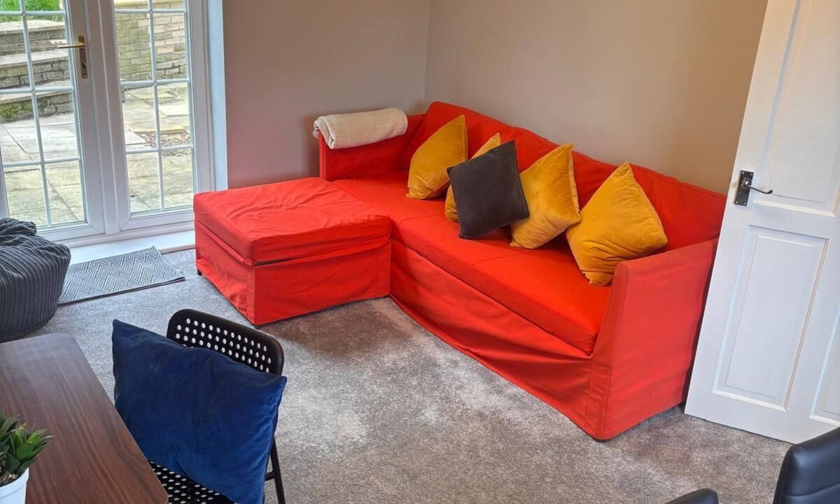Southampton House | 66 Outer Circle – Hospital & Contractor Stay