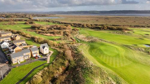 Crynant House | 69 Ffordd Y Meillion