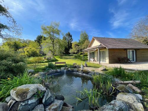 Feugeres House | 6Bed-Sleeps12-GroupRetreat-YogaStudio-PetFriendly