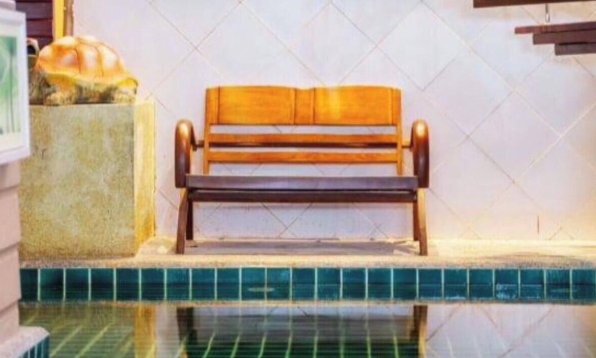 Talat Yai Villa | 6BR Private Heated Indoor Pool Villa in Central Phuket with Airport Pickup