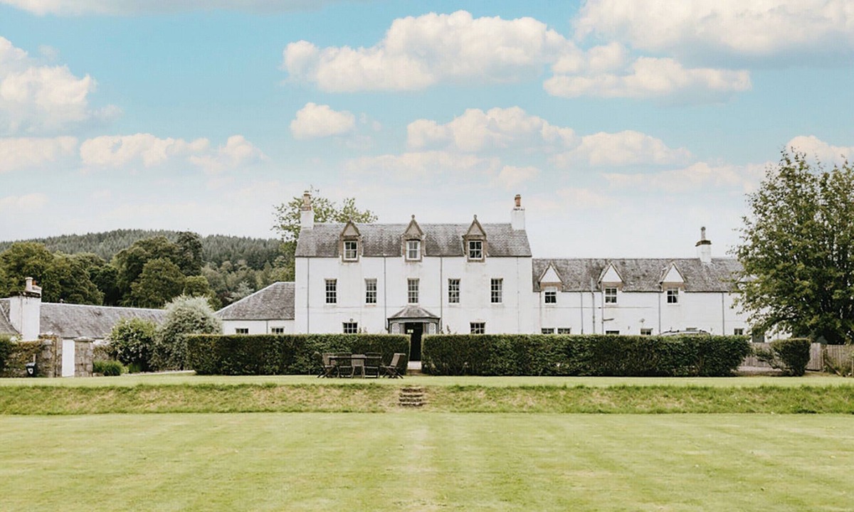 Pitlochry Cottage | 7 bedroom accommodation in Pitlochry