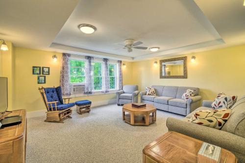 Oaks Corners House | 7 Mi to Seneca Lake: Family Retreat in Stanley