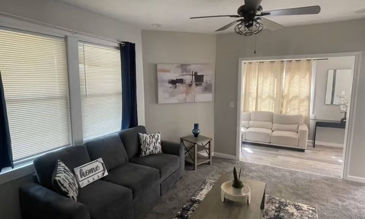 Pittsburgh House | 7 Minutes From DRAFT!