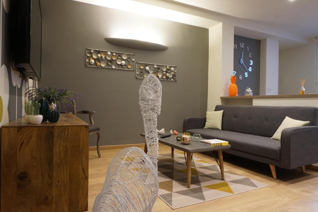 Bari City Centre Apartment | 70's Luxury Cavour