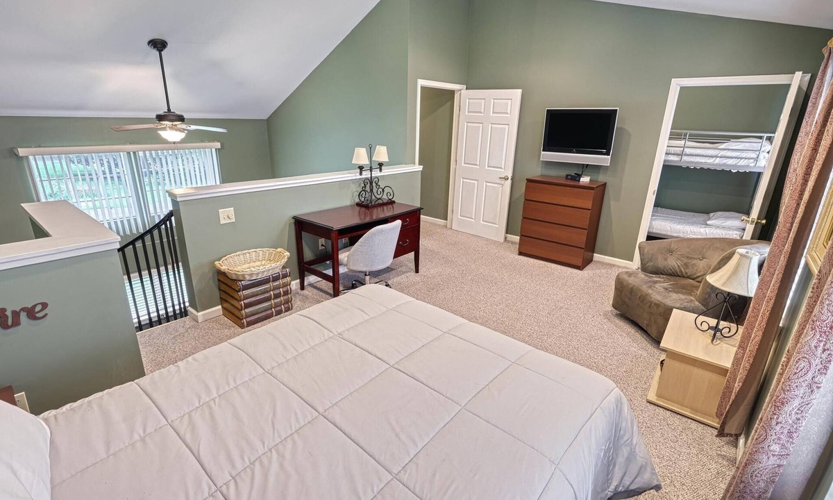 Hershey Apartment | 700 sq ft Suite w/Full Kitchen (ADA Compliant | 2 Floors)