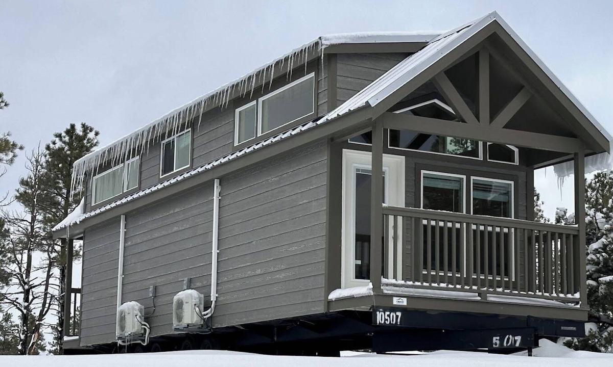 Williams Ski Chalet | 7A Cozy chalet with bedroom and Wi-Fi, AC ,Mountain view in Beautiful Williams