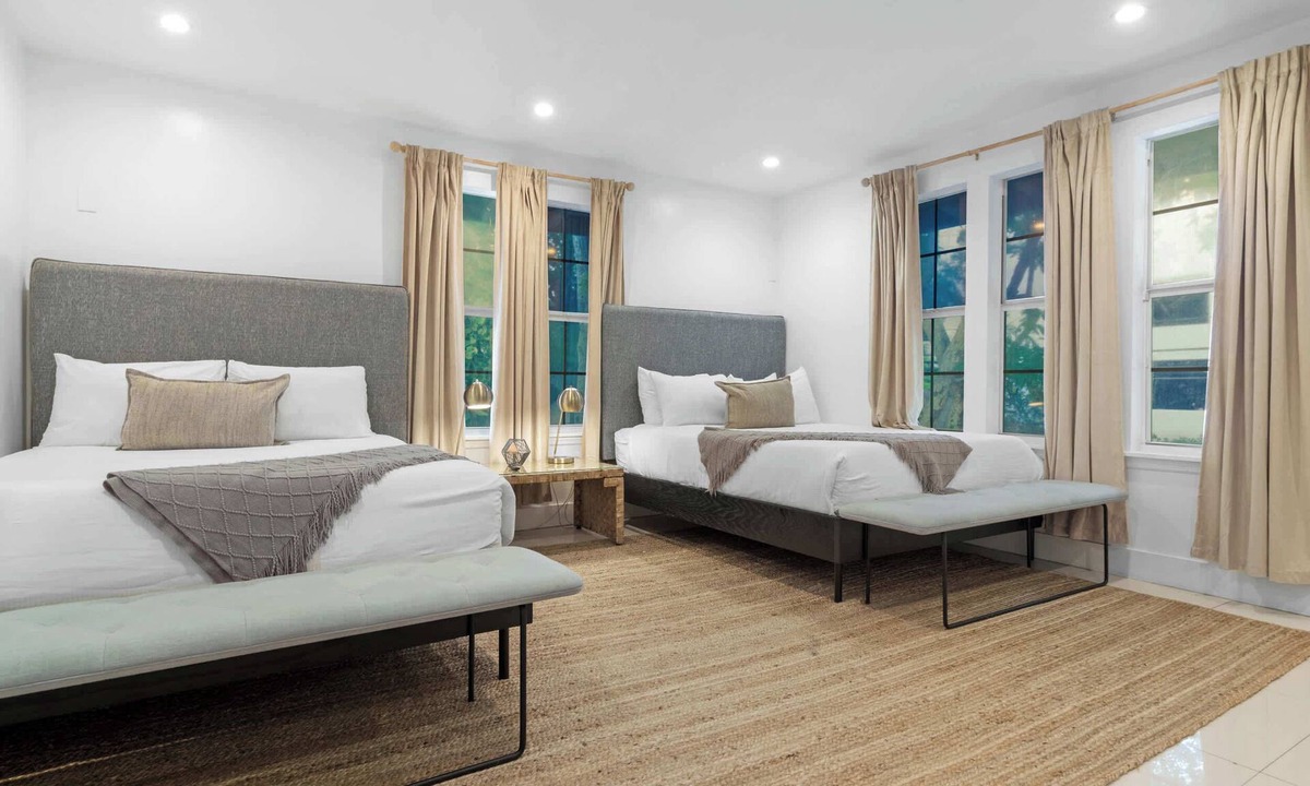 Midtown House | 7BD Downtown Oasis - Pool - 10 Mins to South Beach
