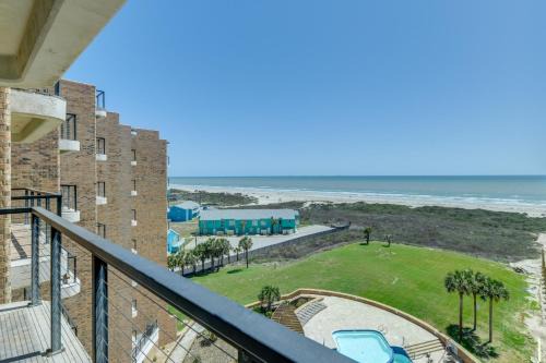 Port Aransas House | 7th-Floor Oceanfront Unit w/Pools in Port Aransas