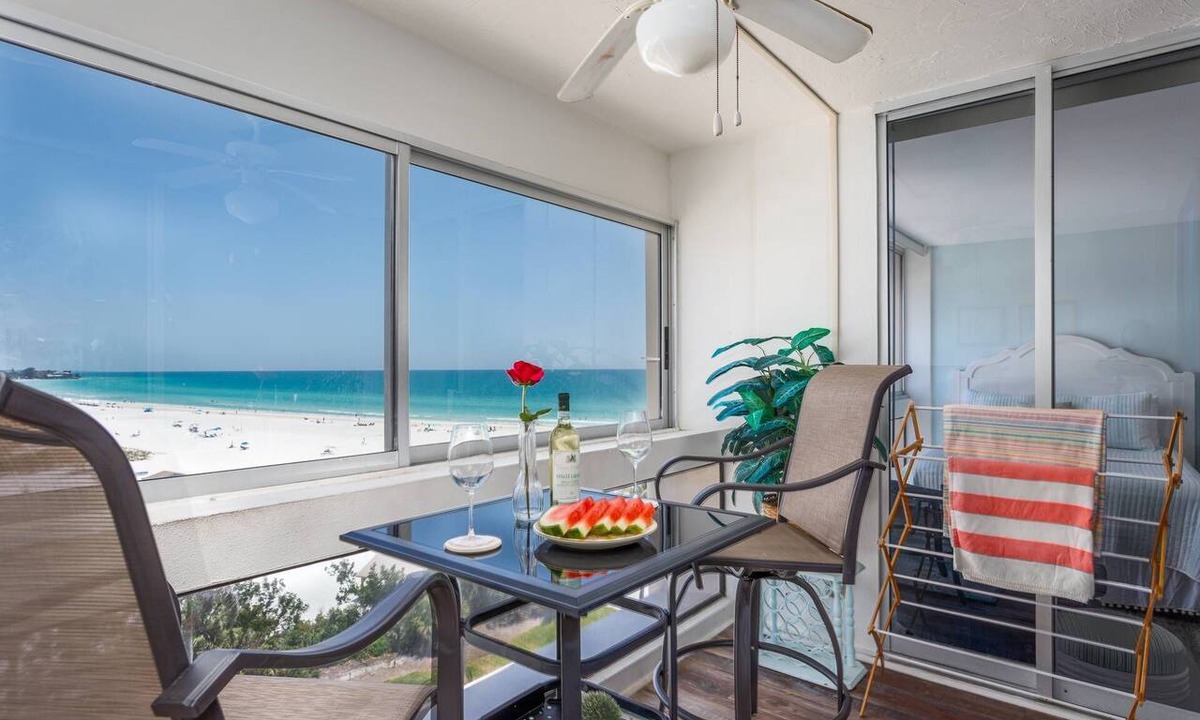 Siesta Key Condo | 7th-Floor Oceanfront Palm Beach Club Condo | Stunning Views | Heated Pool | Prime Location!