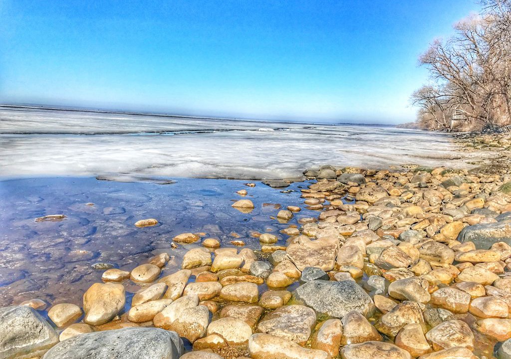 Chilton House | 80 ft Lake front on the East Shore Of Lake Winnebago!! AMAZING sunsets!!