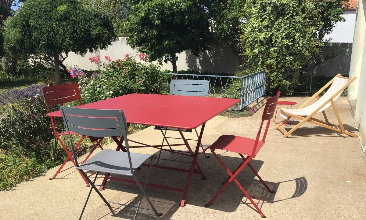 Saint-Michel-Chef-Chef House | 800 m from beaches, large family house, large garden, town center, quiet area