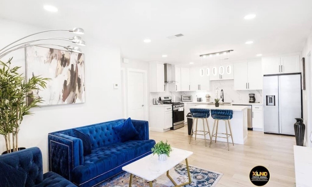 Lemon Grove Apartment | 8356 Adam mid unit 3bed 2 bath by SD Stay