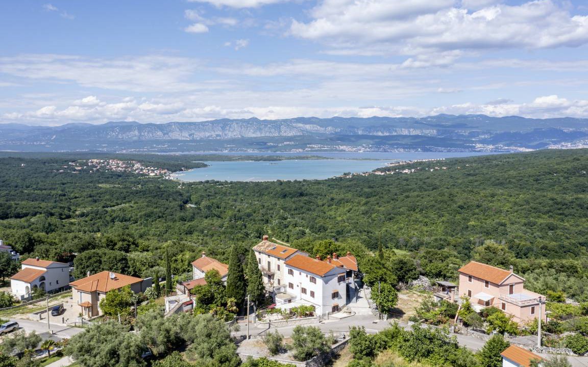 Tribulje House | 85 m² House ∙ 3 bedrooms ∙ 5 guests