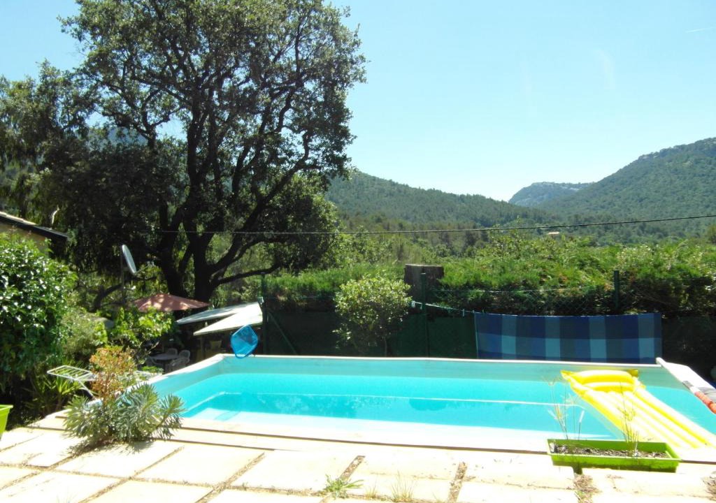 Evenos Villa | 871 ACDS