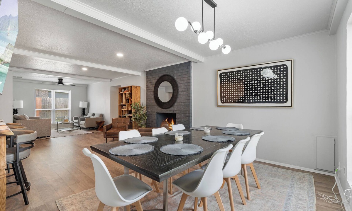 Central Oklahoma City House | 8BR sleeping 14 with a game room and backyard — perfect for groups.