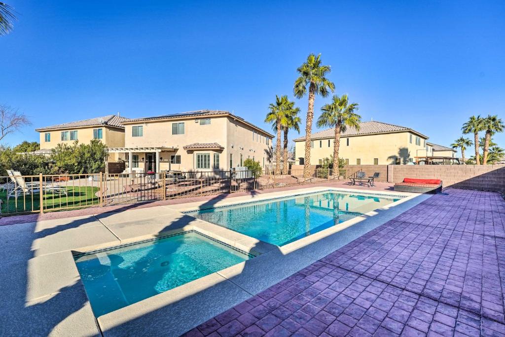 Sunrise Manor House | 9 Mi to Strip: Las Vegas Home w/Pool & Hot Tub!