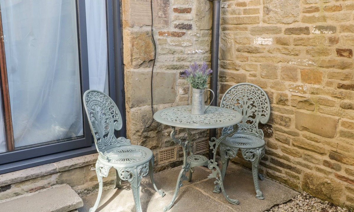 Skipton Cottage | 9 Navigation Square