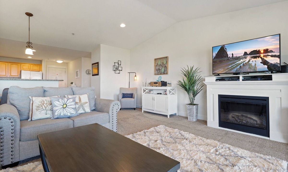 Westport Condo | 934 - Keep Calm, Beach On