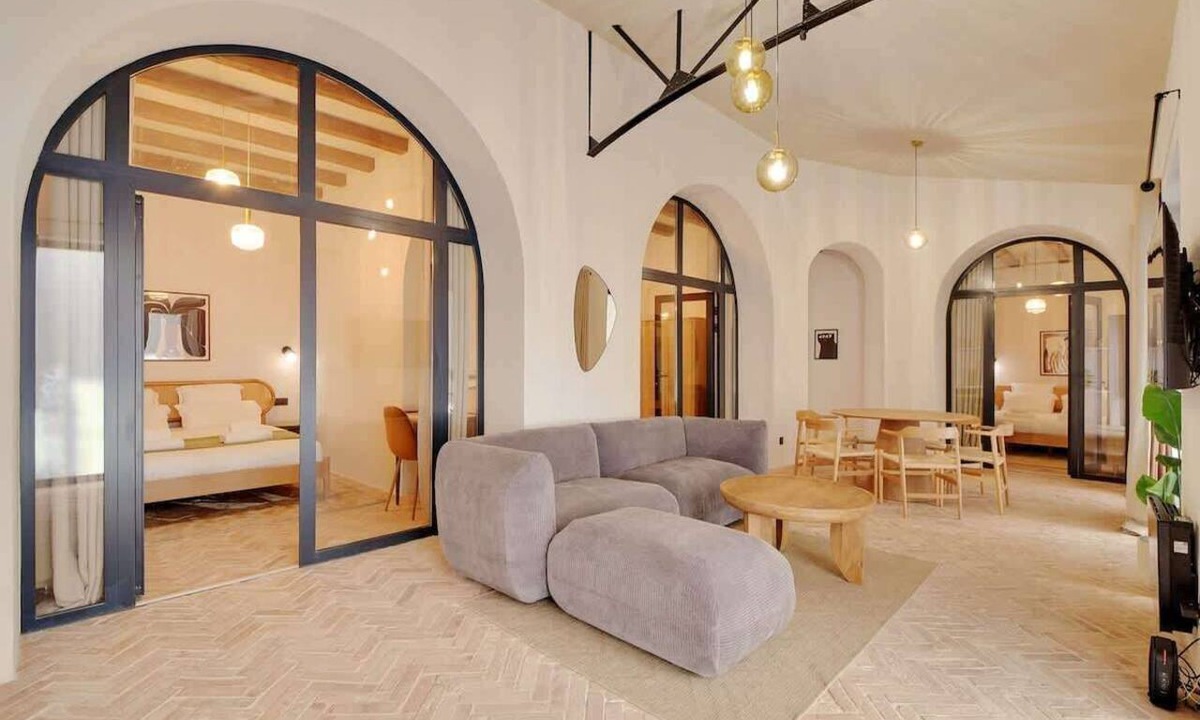 Quartier du Faubourg-Montmartre Apartment | A Authentic 3-BR/2Ba in Opera - Grands Boulevards