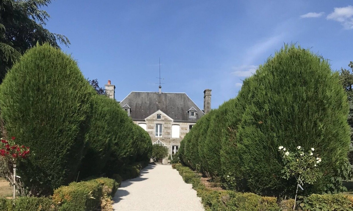 Beaumesnil House | A Barn conversion, renovated in 2021, suitable for two people.