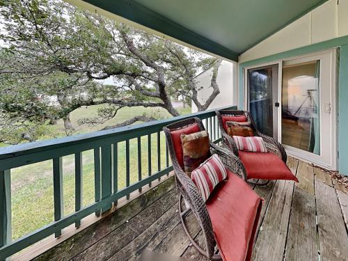 Sailhouse Apartment | A Bay From It All