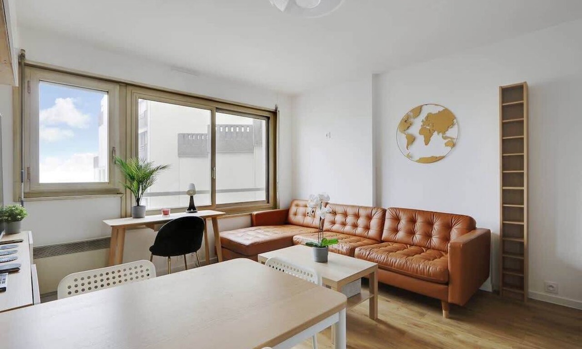 Plaisance Apartment | A Beautiful 1/2-BR in Montparnasse with a view