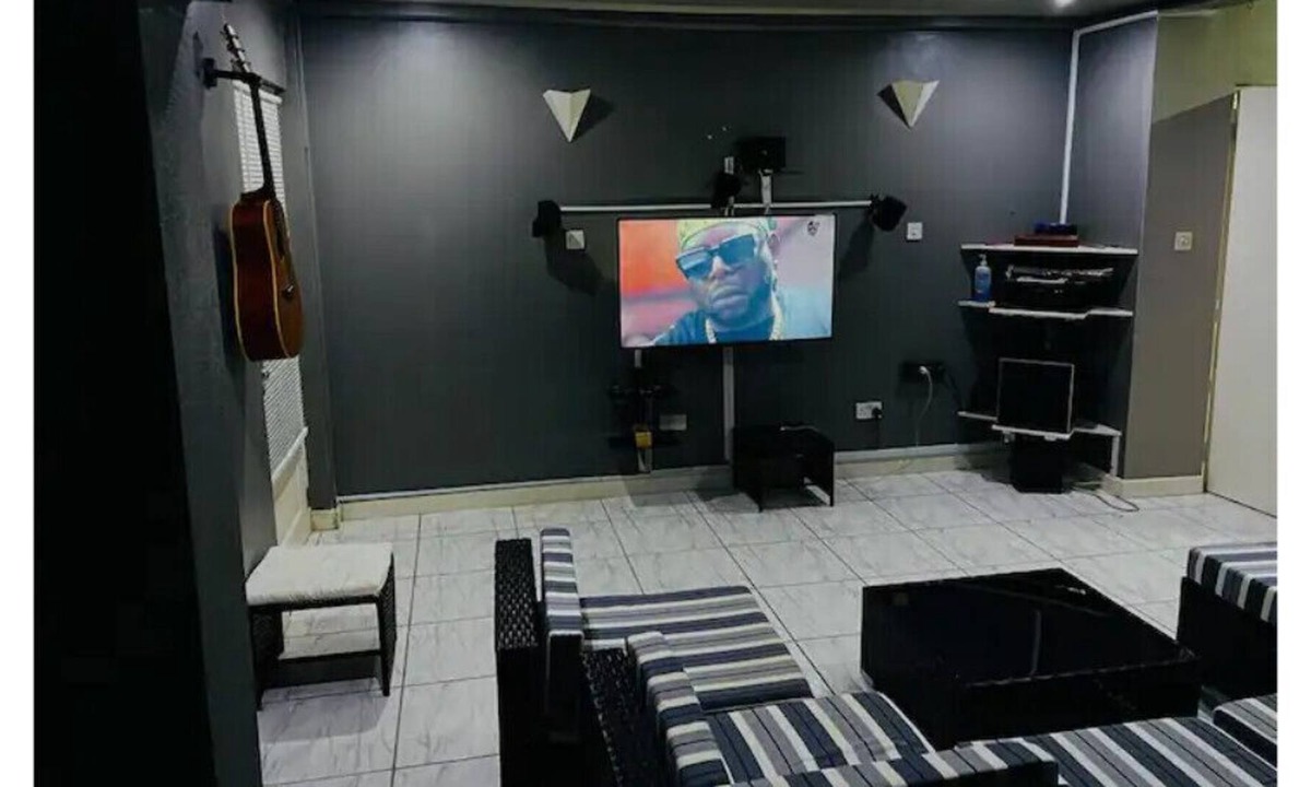Degazon Apartment | A Beautiful Whisper