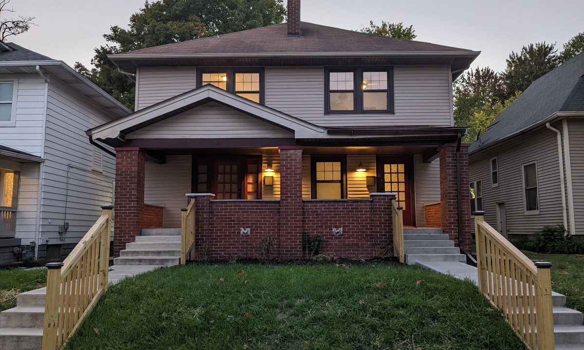 Near Eastside House | A Brookside Abode: 3-bed home and parking on-site