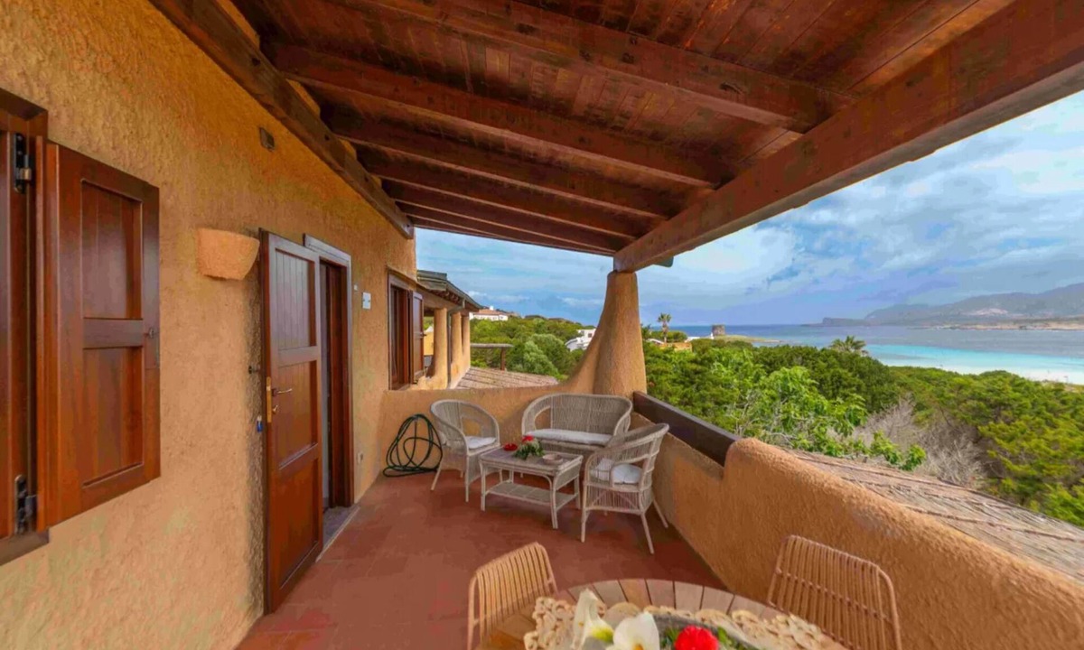 La Pelosa Apartment | A charming accommodation surrounded by greenery