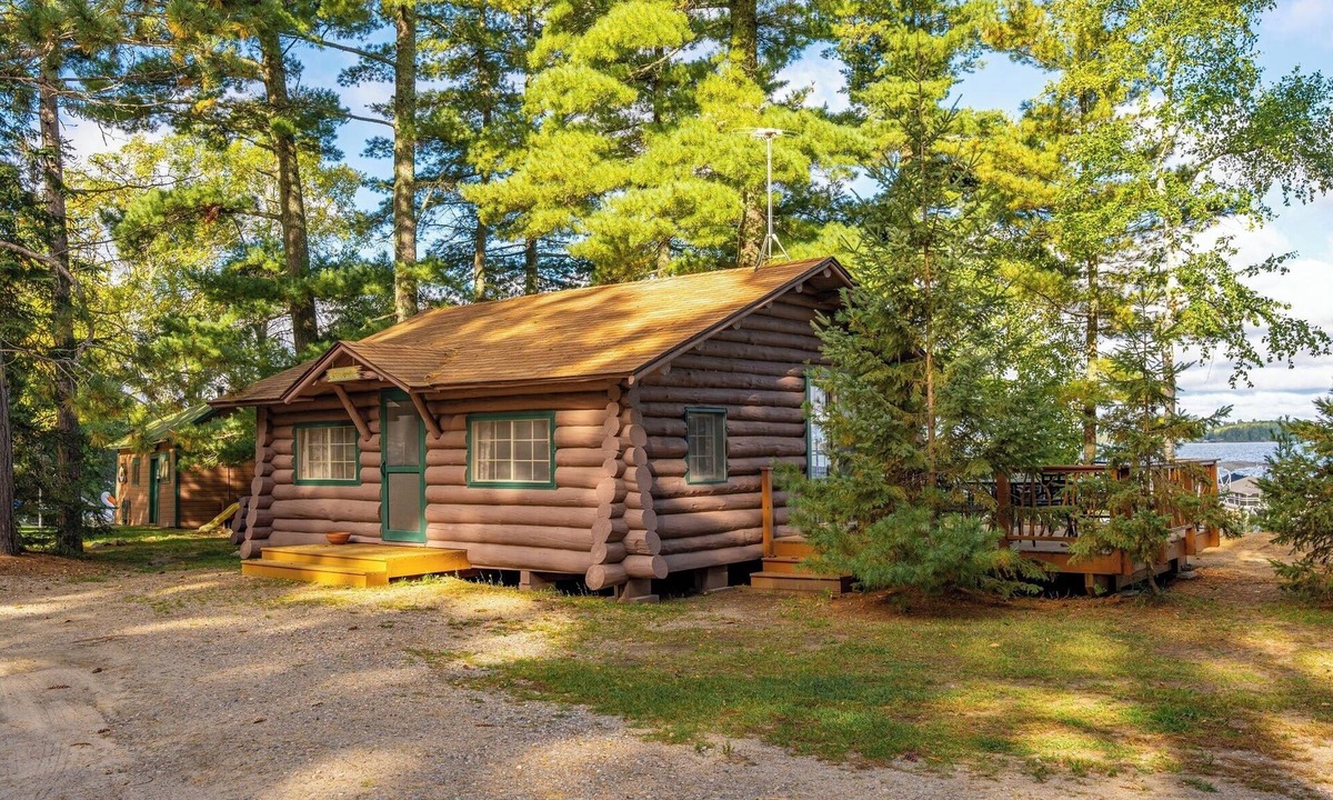 Orr Cabin | A Charming Lakefront Retreat with Resort Comfort