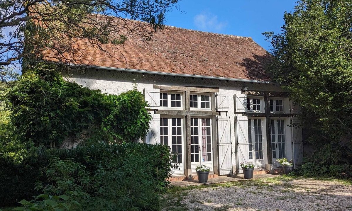 Coullons House | A charming old barn