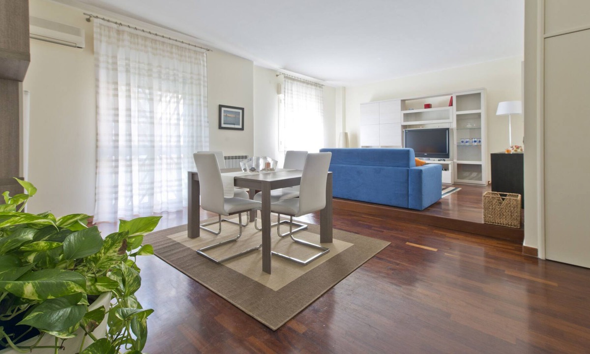 Picanello-Ognina-Barriera-Canalicchio Apartment | A comfortable residential apartment close to the sea
