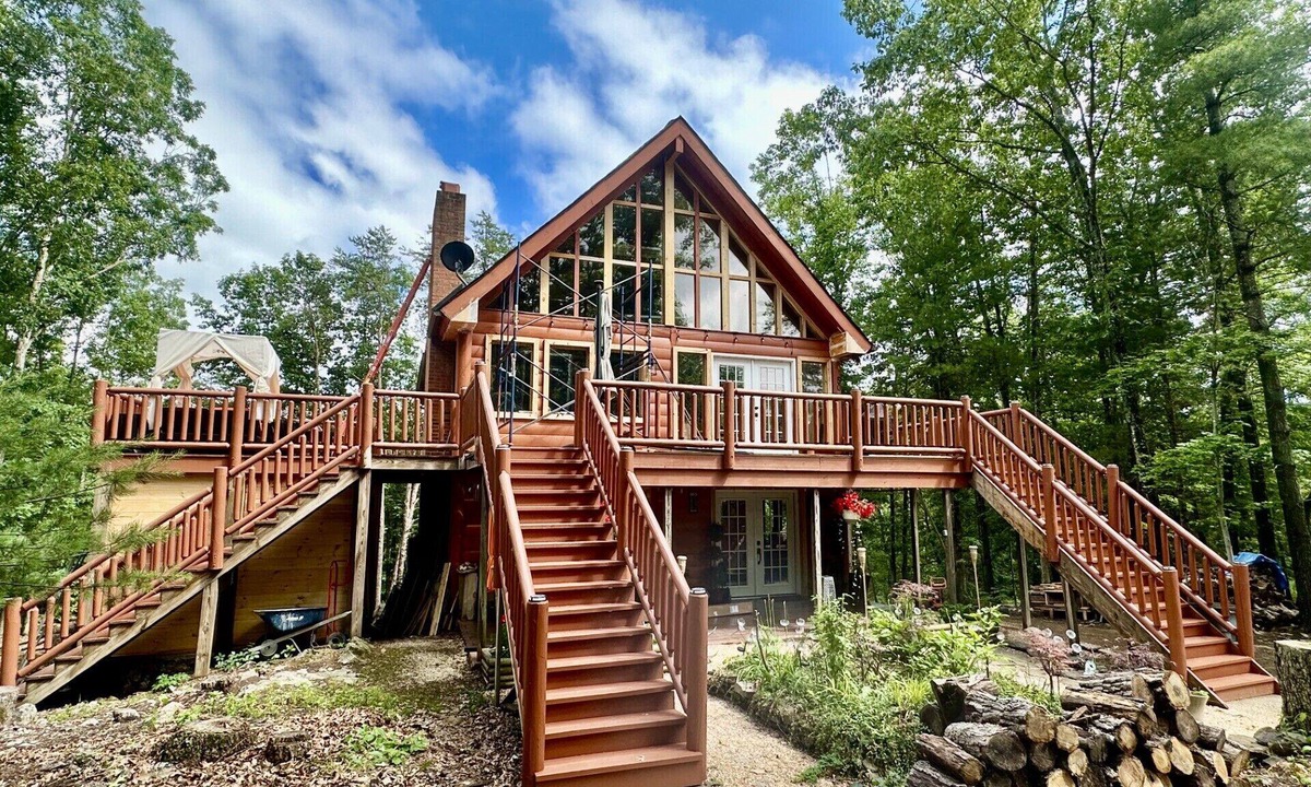 Mount Jackson Ski Chalet | A Custom-Built Swiss-Style Luxury Mountain Retreat