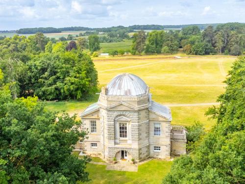 Euston House | A Duke's Spectacular grand folly - The Temple