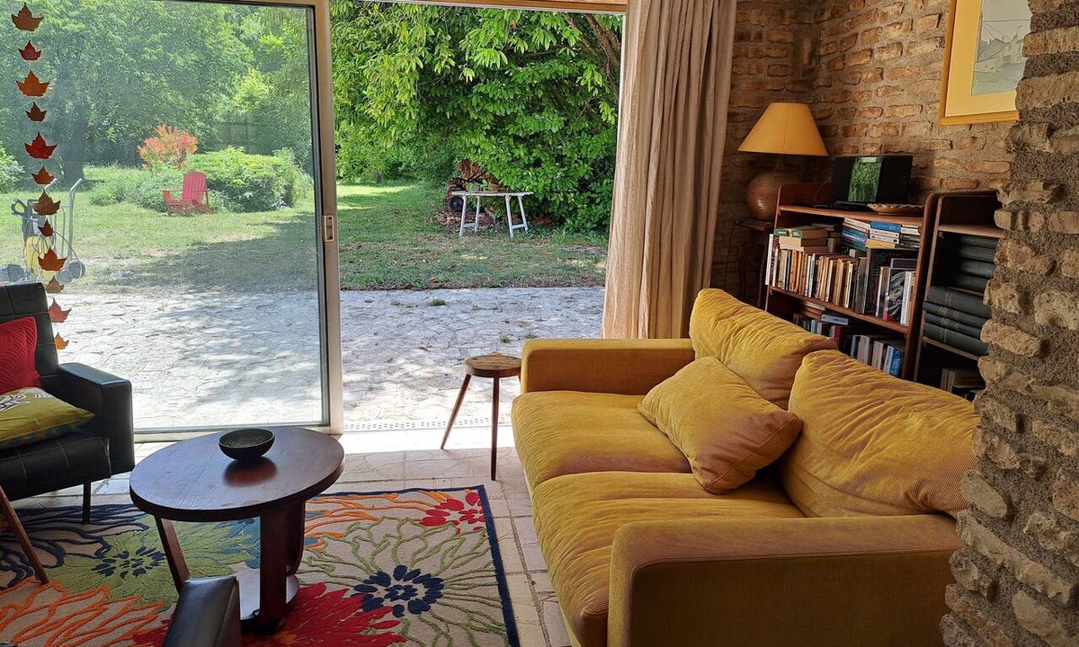 Genac-Bignac Cottage | A family home nestled in the heart of a lush garden between Angoulême and Cognac