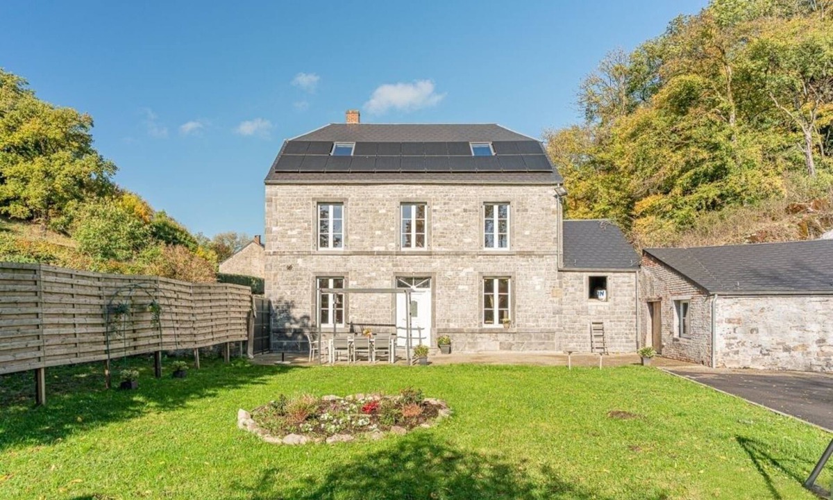 Chimay House | A Fleur de l'Eau Blanche: character gîte