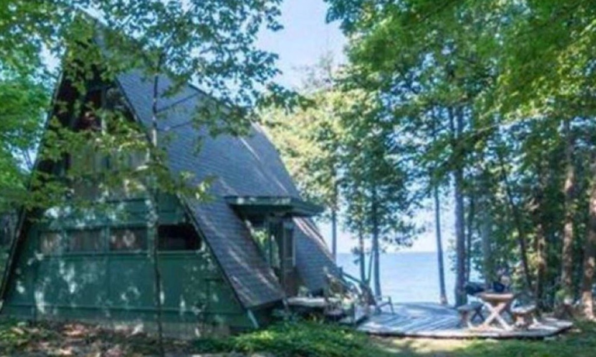Idlewild Cottage | A-Frame on the Bay, Door County