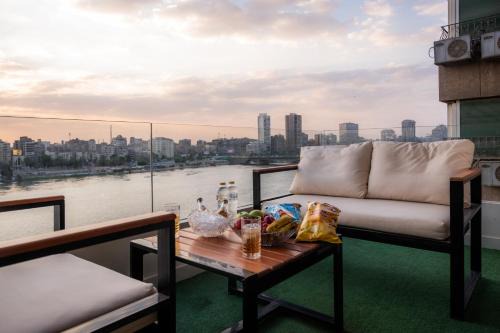 Al Manial Apartment | A Great Nile View Apartment - 3