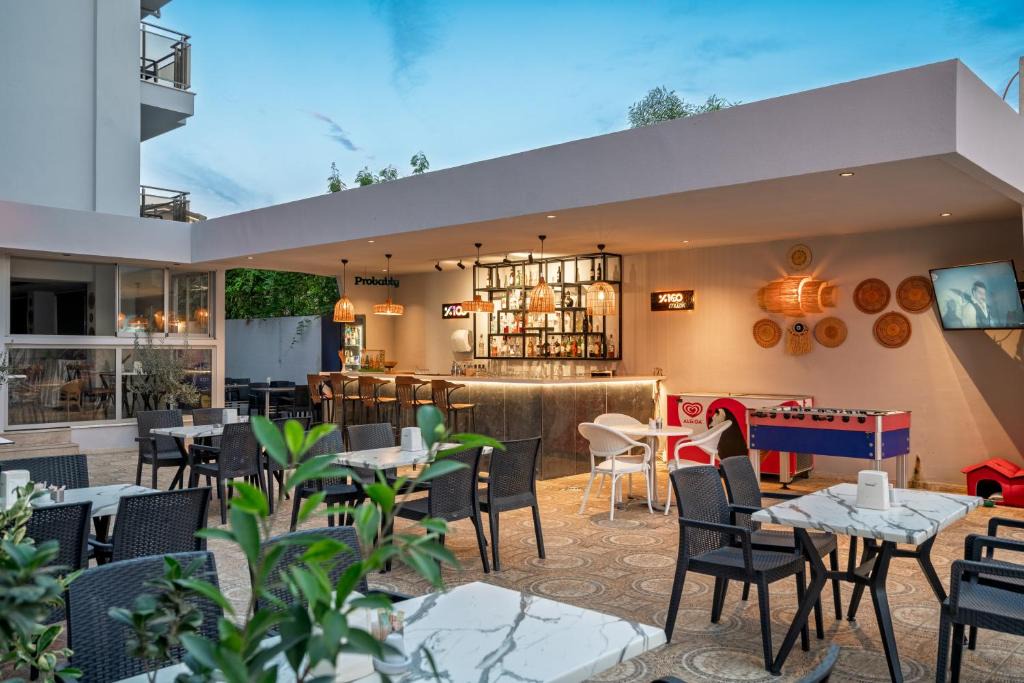 Side Hotel | A Hotel Side