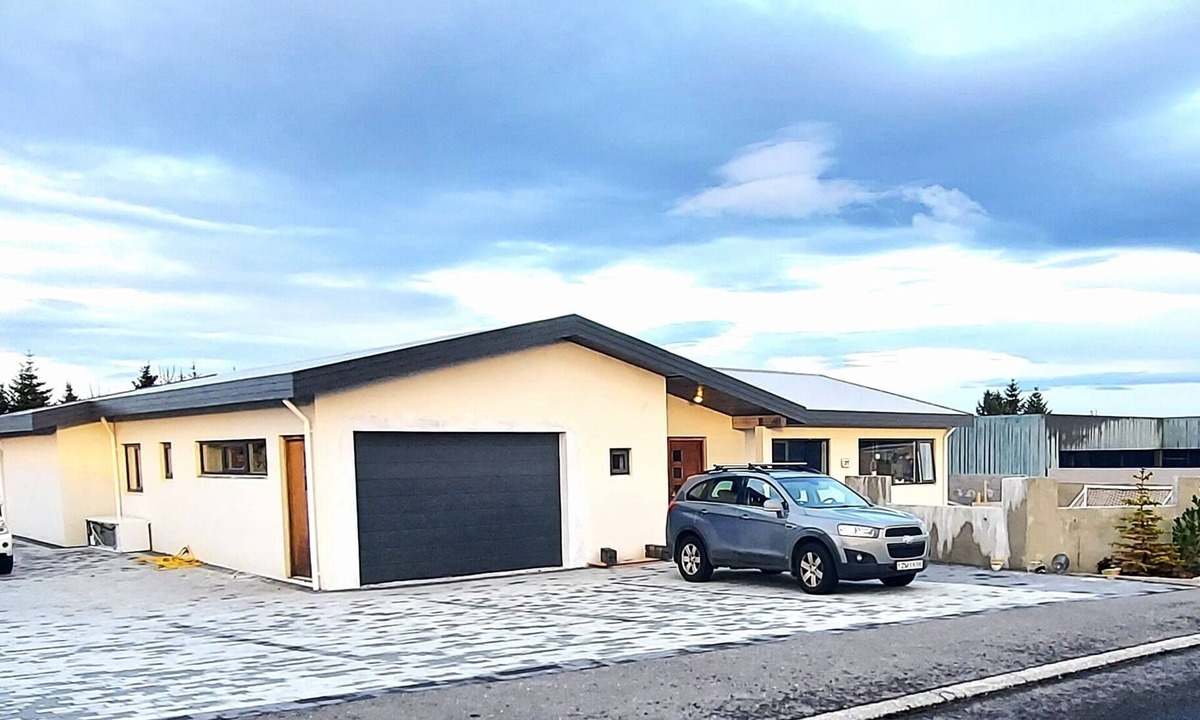 Kopavogur House | A House 15-20 Min From Reykjavik Center