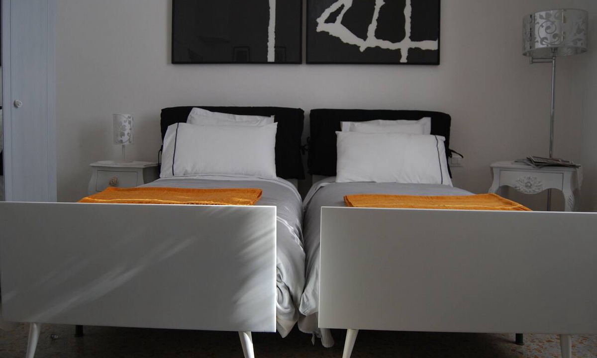 Santa Croce Apartment | a little studio in abig city .