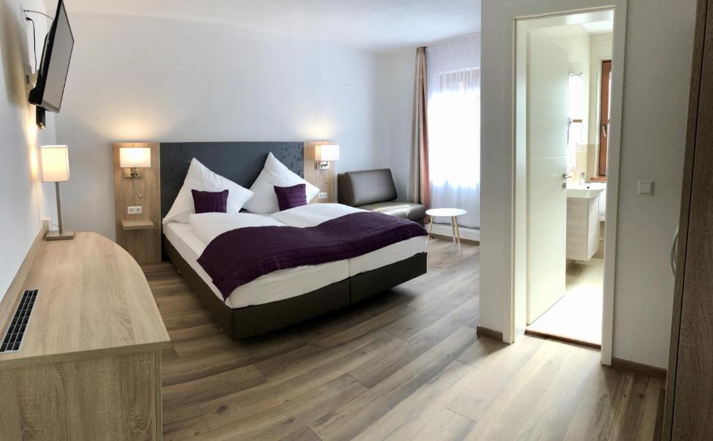 Boeblingen Bed & Breakfast | A Lotus Hotel