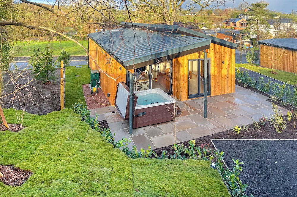 Chirk Bank Ski Chalet | A magnificent bespoke lodge perfect for a family escape.