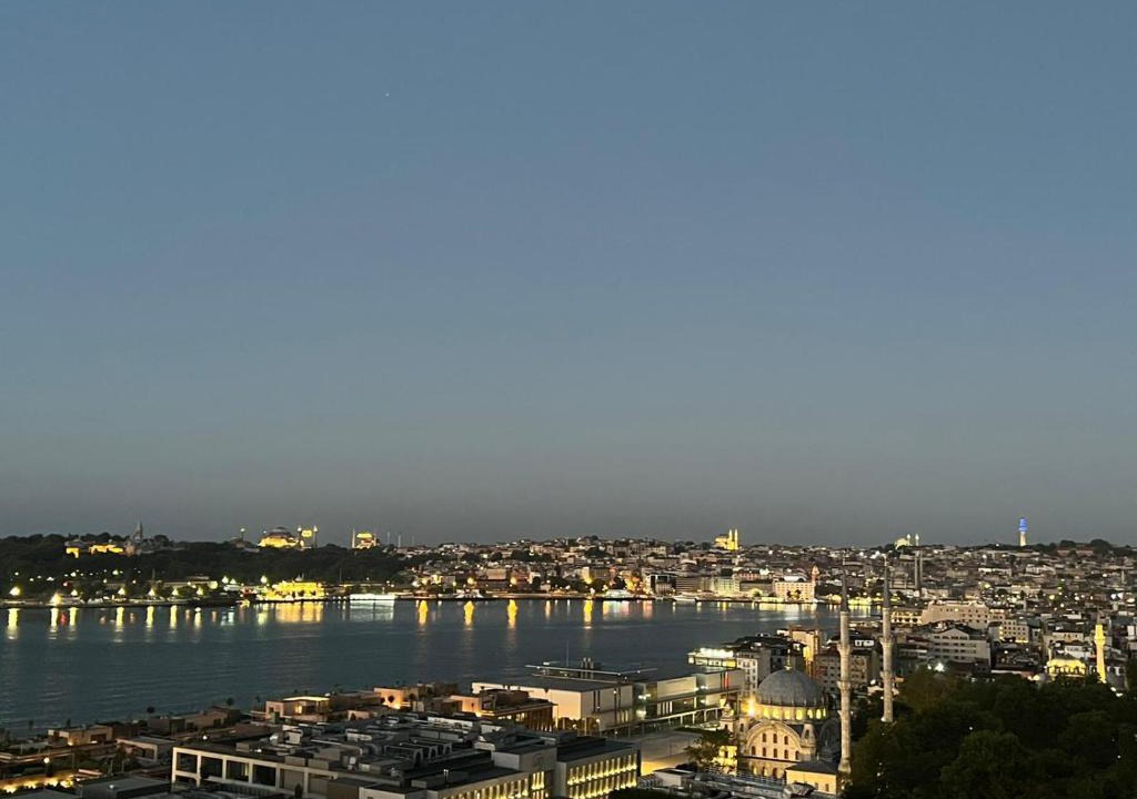 Kabatas Apartment | A Million Dollar View In the Heart of the City