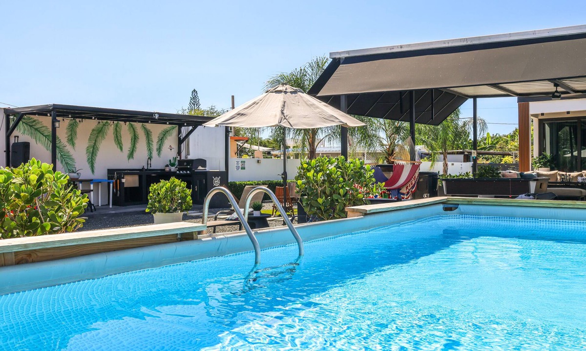 Rio Jueyes House | A MINUTOS DE LA PLAYA Y RESTAURANTES CASA EQUIPADA, PISCINA, WIFFI PUERTO RICO