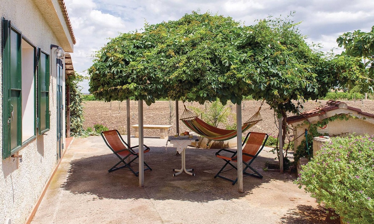 Marinella di Selinunte House | A modern, simple but cozy cottage near the sea, on the edge of a nature reserve, only 500 m from san