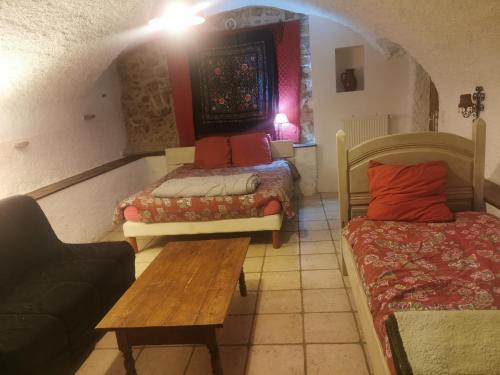Eygluy-Escoulin Bed & Breakfast | A PAS D ANE